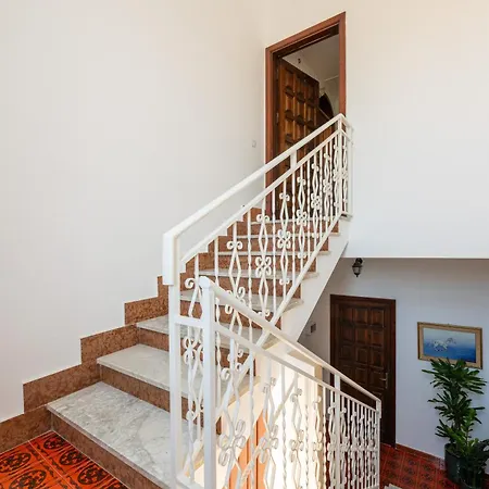 Il Faro Nyaraló Sarroch